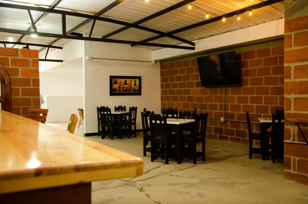 Casa Hotel Los Arboles Bello Dış mekan fotoğraf
